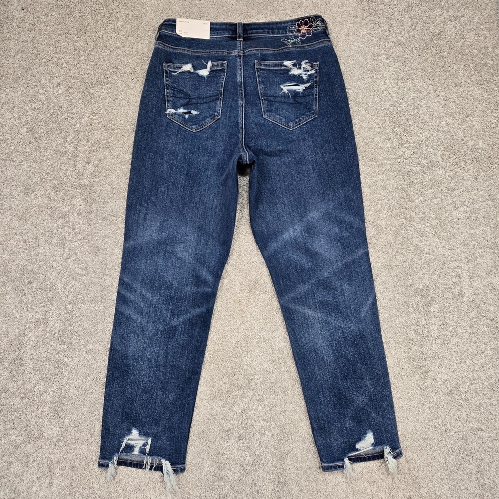 American Eagle Strigid Thrashed mom Jean women 10 (30 x 28) Rose embroidered NEW - Picture 5 of 11